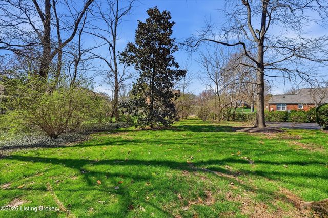 3206 Brownsboro Vista Dr, Louisville, KY 40242