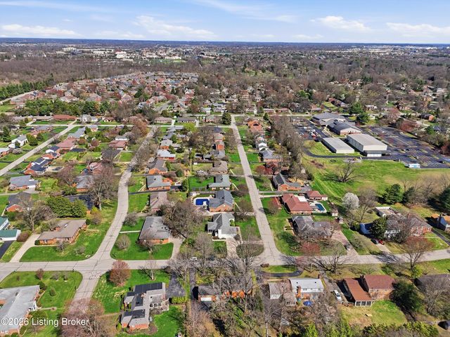3206 Brownsboro Vista Dr, Louisville, KY 40242