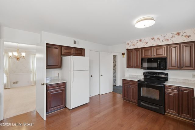 3206 Brownsboro Vista Dr, Louisville, KY 40242