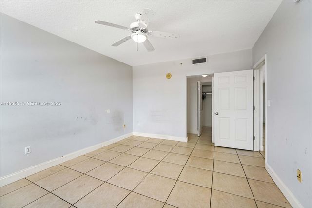 2000 N Bayshore Dr 702, Miami, FL 33137
