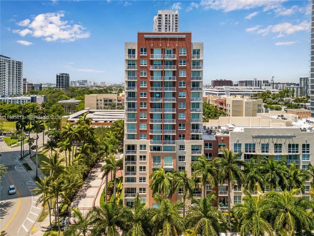 2000 N Bayshore Dr 702, Miami, FL 33137