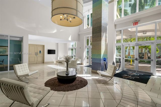 2000 N Bayshore Dr 702, Miami, FL 33137