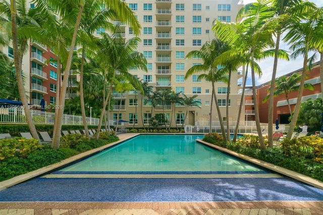 2000 N Bayshore Dr 702, Miami, FL 33137