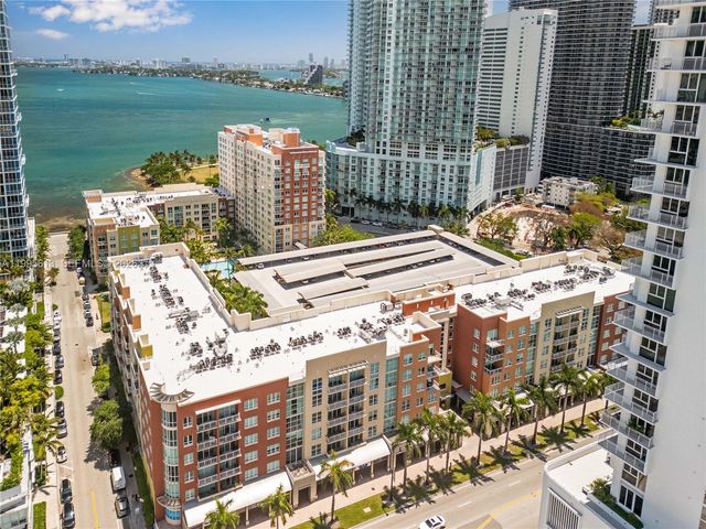 2000 N Bayshore Dr 702, Miami, FL 33137