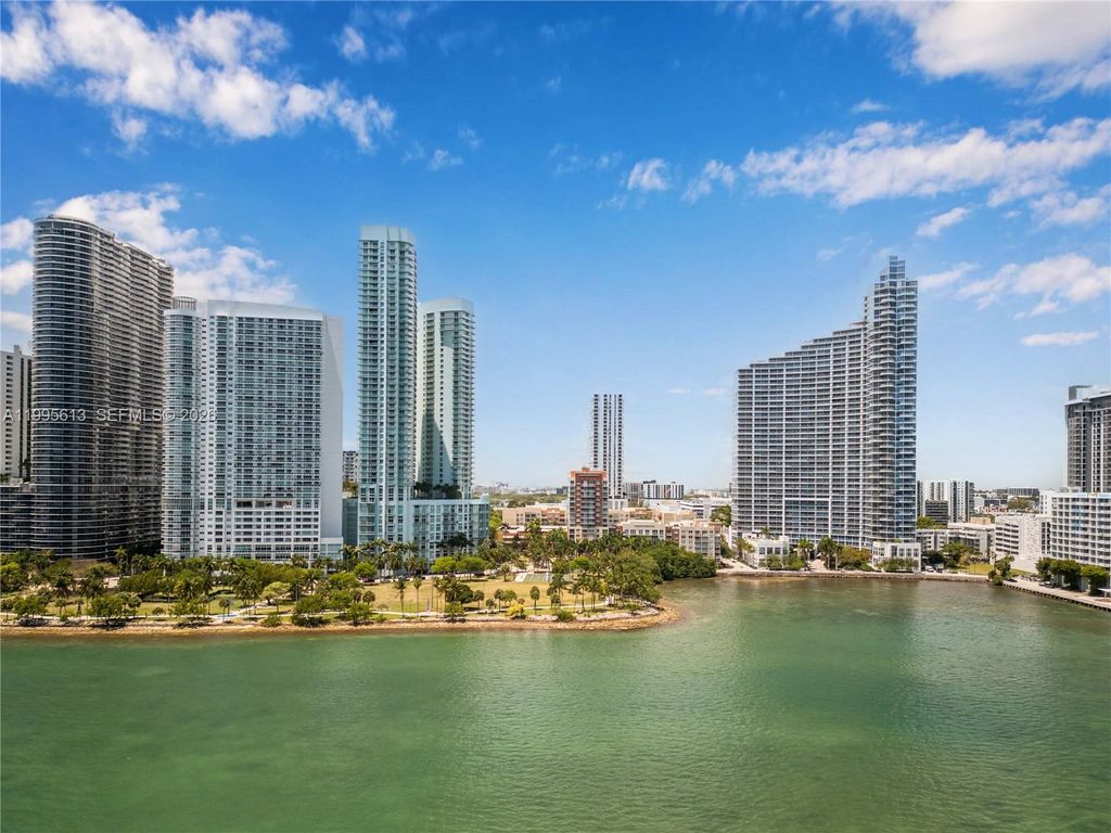 2000 N Bayshore Dr 702, Miami, FL 33137