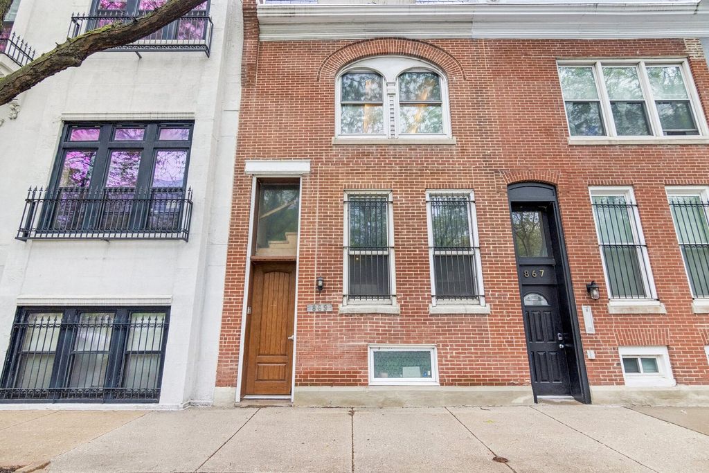 869 N LaSalle Street 2, Chicago, IL 60610
