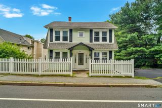 285 Niantic River Road, Waterford, CT 06385