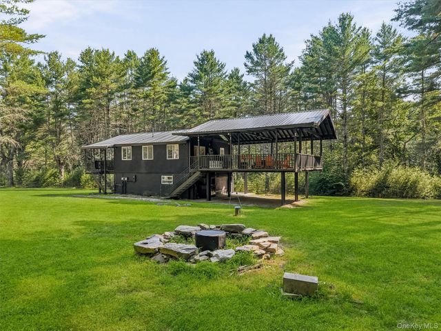165 Dexheimer Road, Narrowsburg, NY 12764