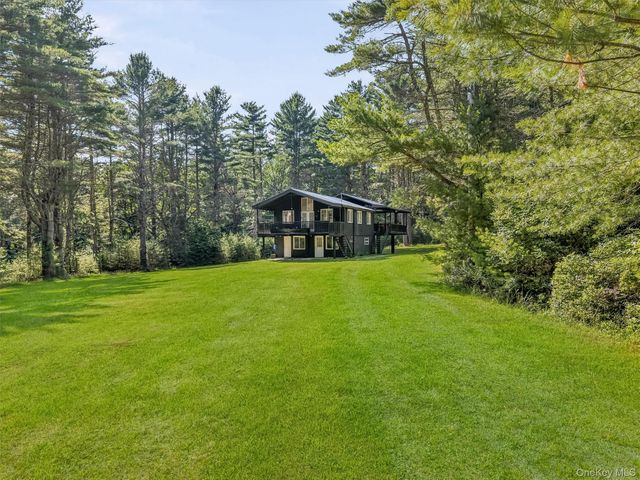 165 Dexheimer Road, Narrowsburg, NY 12764