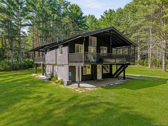 165 Dexheimer Road, Narrowsburg, NY 12764