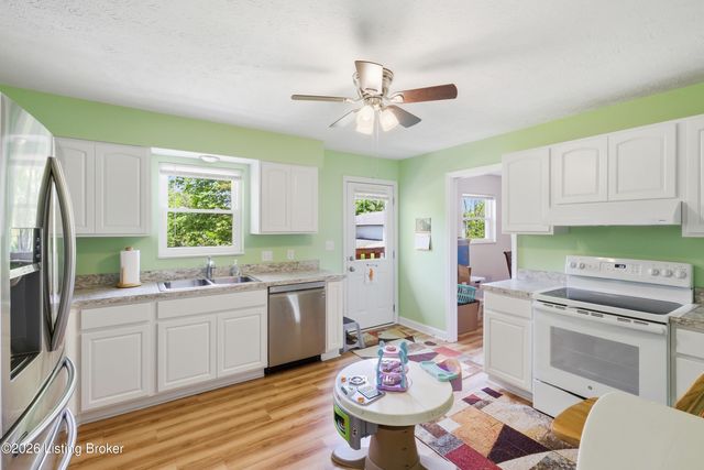 4001 Mud Ln, Louisville, KY 40229