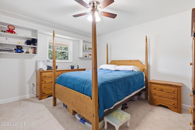 4001 Mud Ln, Louisville, KY 40229