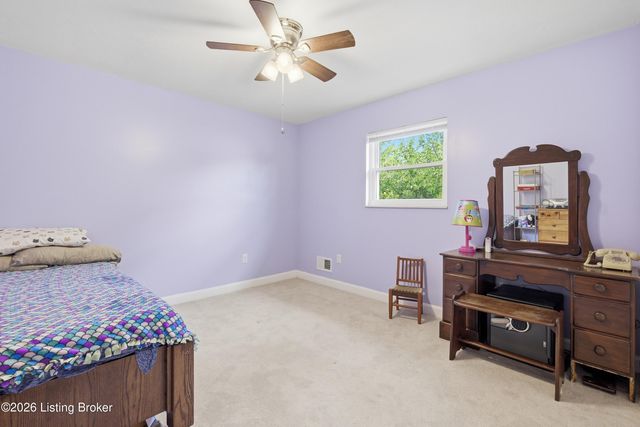 4001 Mud Ln, Louisville, KY 40229