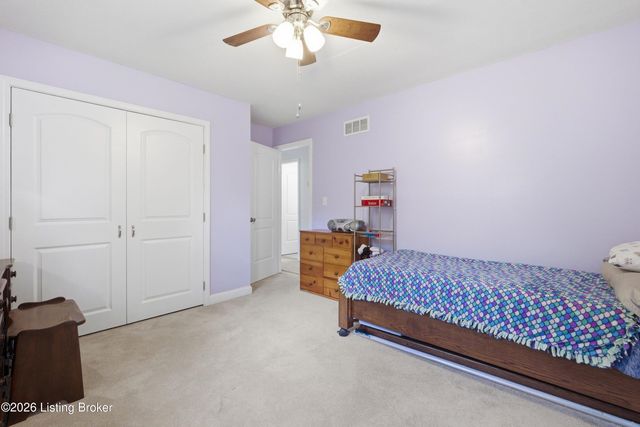 4001 Mud Ln, Louisville, KY 40229