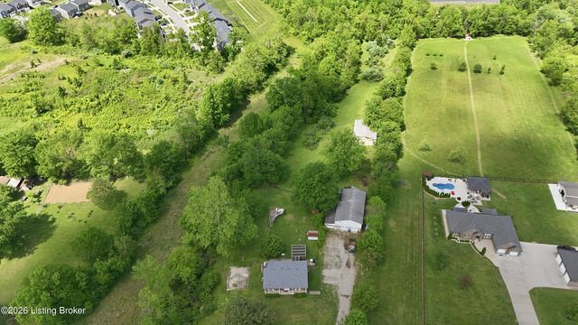 4001 Mud Ln, Louisville, KY 40229