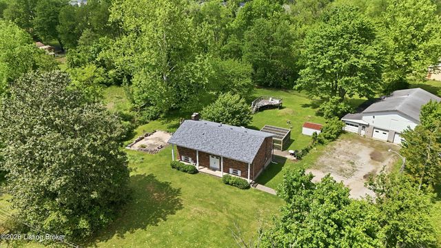 4001 Mud Ln, Louisville, KY 40229