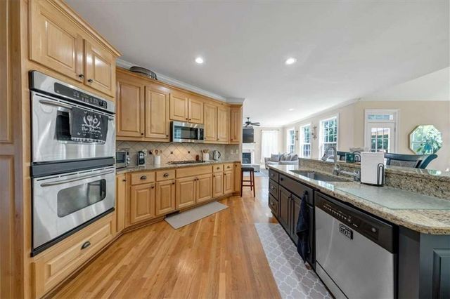 2123 SW Crest Wood Drive SW, Conyers, GA 30094