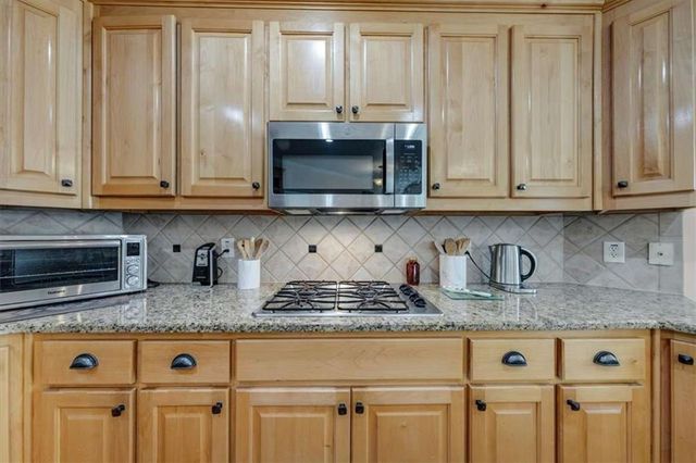 2123 SW Crest Wood Drive SW, Conyers, GA 30094