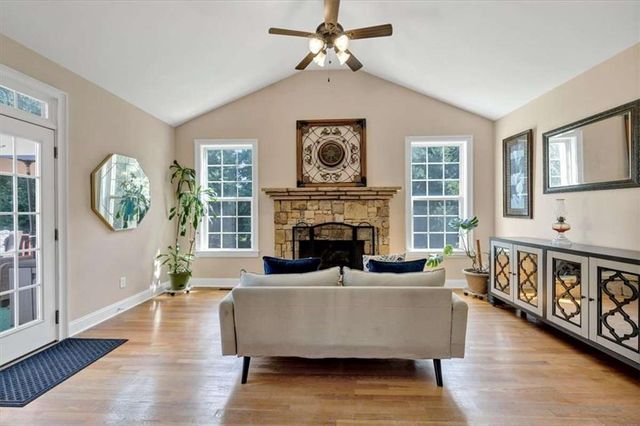 2123 SW Crest Wood Drive SW, Conyers, GA 30094