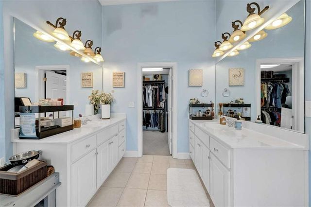 2123 SW Crest Wood Drive SW, Conyers, GA 30094