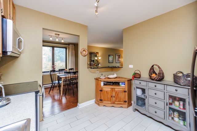 9128 W Terrace Drive 3B, Niles, IL 60714