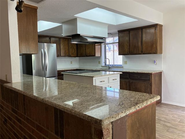 1315 Saint Mathews Drive, Midwest City, OK 73110