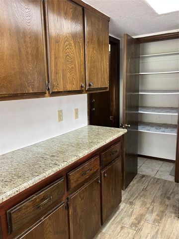 1315 Saint Mathews Drive, Midwest City, OK 73110