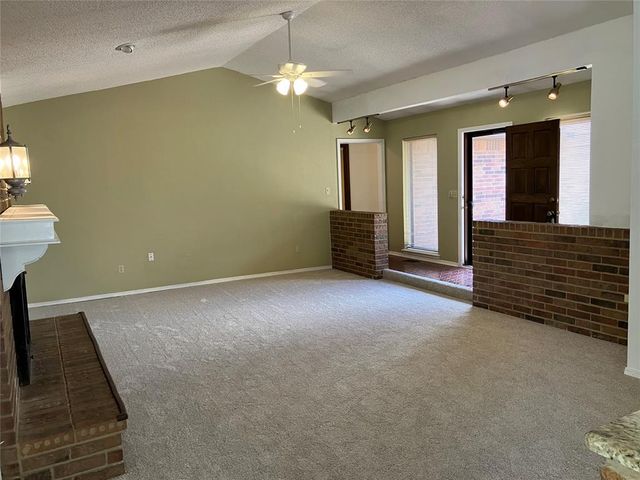 1315 Saint Mathews Drive, Midwest City, OK 73110