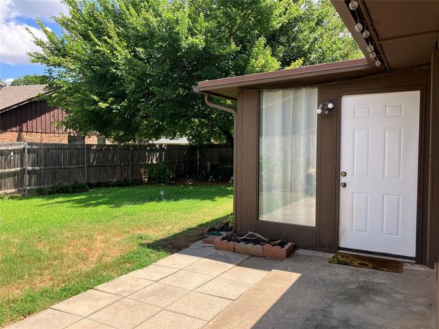 1315 Saint Mathews Drive, Midwest City, OK 73110