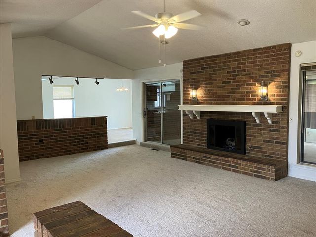 1315 Saint Mathews Drive, Midwest City, OK 73110