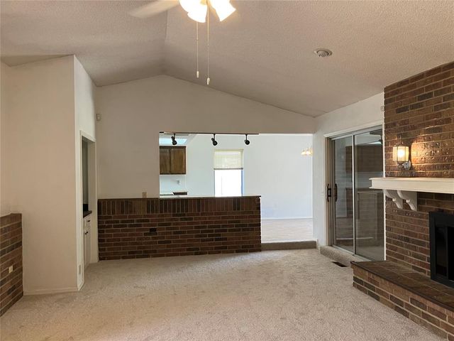 1315 Saint Mathews Drive, Midwest City, OK 73110