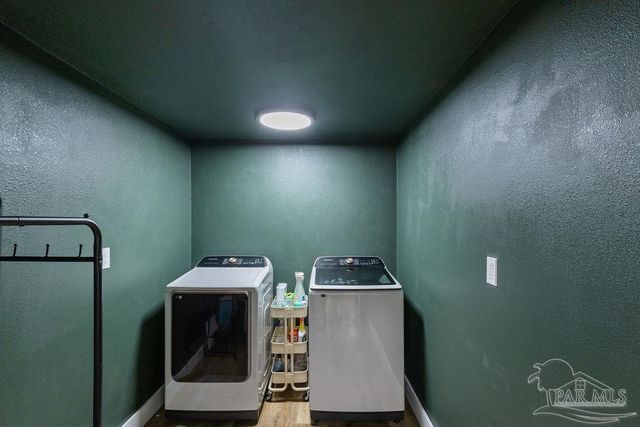 11278 Old Pine Loop Rd, Jay, FL 32565