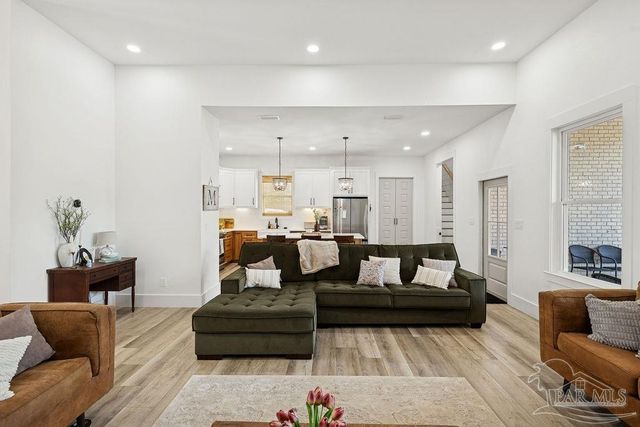 11278 Old Pine Loop Rd, Jay, FL 32565