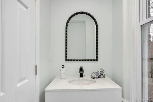 171 Chambers Street, Newburgh, NY 12550