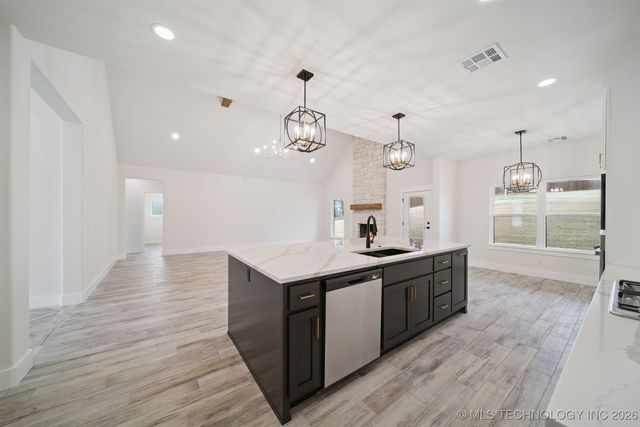 21755 S Country Ridge Court, Claremore, OK 74019