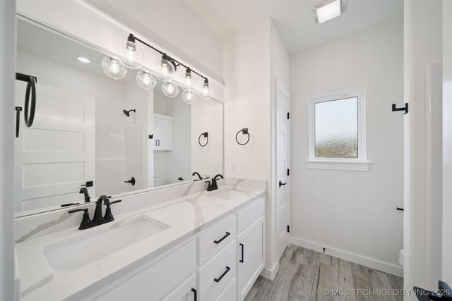 21755 S Country Ridge Court, Claremore, OK 74019