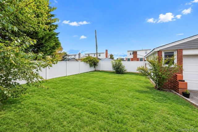 30 McAlester Avenue, Hicksville, NY 11801