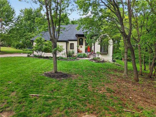 24600 W 61ST Terrace, Shawnee, KS 66226