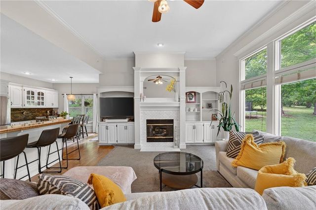 24600 W 61ST Terrace, Shawnee, KS 66226