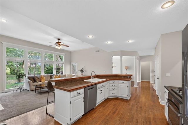 24600 W 61ST Terrace, Shawnee, KS 66226