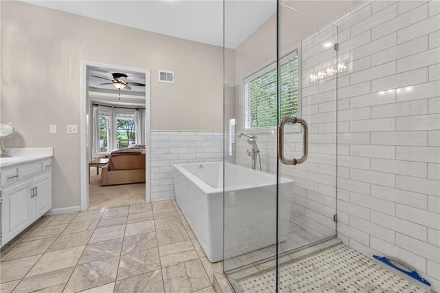 24600 W 61ST Terrace, Shawnee, KS 66226