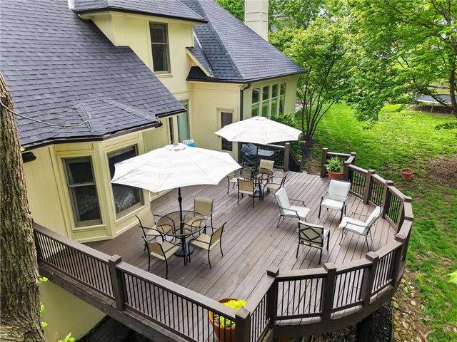 24600 W 61ST Terrace, Shawnee, KS 66226