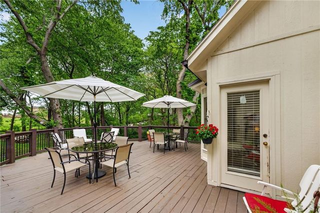 24600 W 61ST Terrace, Shawnee, KS 66226