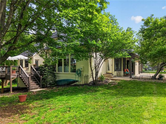 24600 W 61ST Terrace, Shawnee, KS 66226