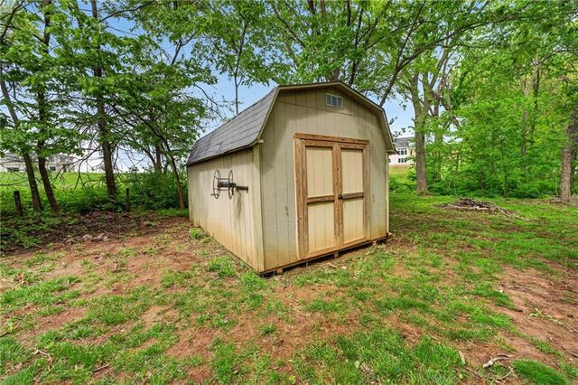 24600 W 61ST Terrace, Shawnee, KS 66226