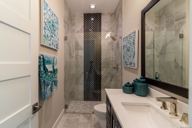 315 Canyon Terrace Dr., Canyon Lake, TX 78133