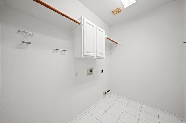 2415 Wyckchester Drive, Pearland, TX 77584