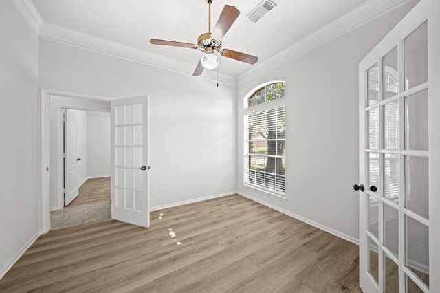 2415 Wyckchester Drive, Pearland, TX 77584