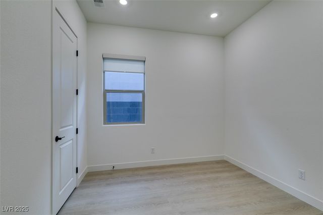 125 Silver Run Lane, Las Vegas, NV 89138