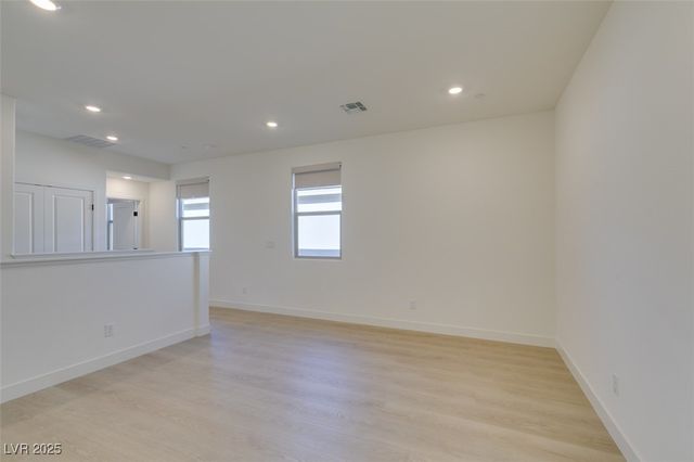 125 Silver Run Lane, Las Vegas, NV 89138